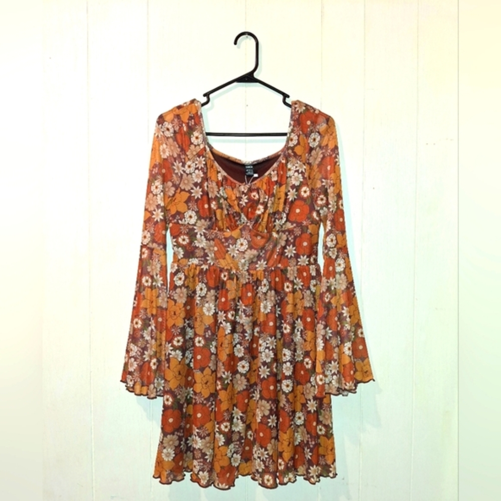 Bell sleeve dress